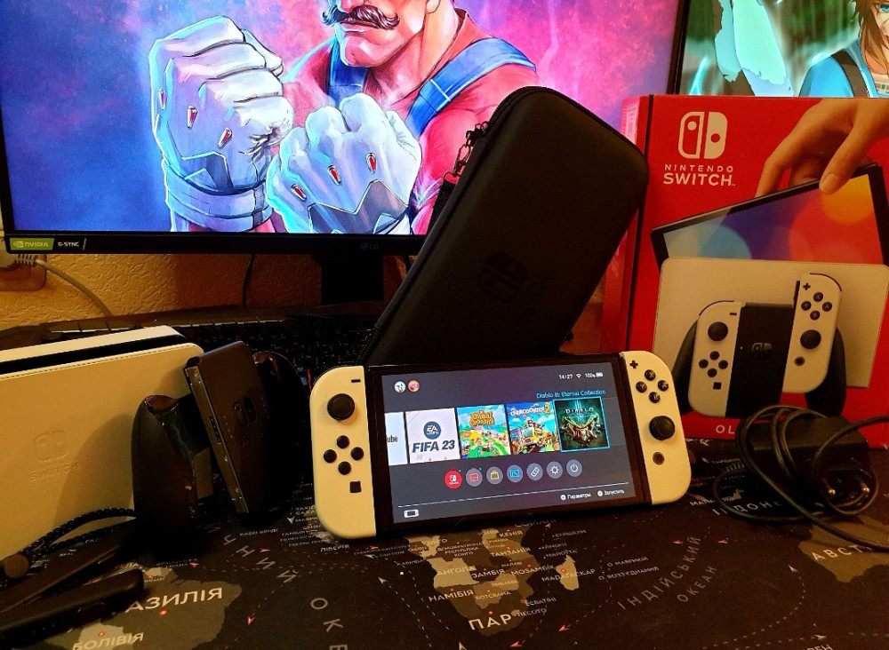 Приставка Nintendo Switch OLED With White Joy-Con Харків - фото 1