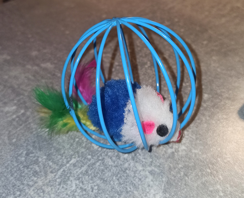 М'ячик для котів мишеня брязкальце в клітці 6 см синій Київ - фото 4