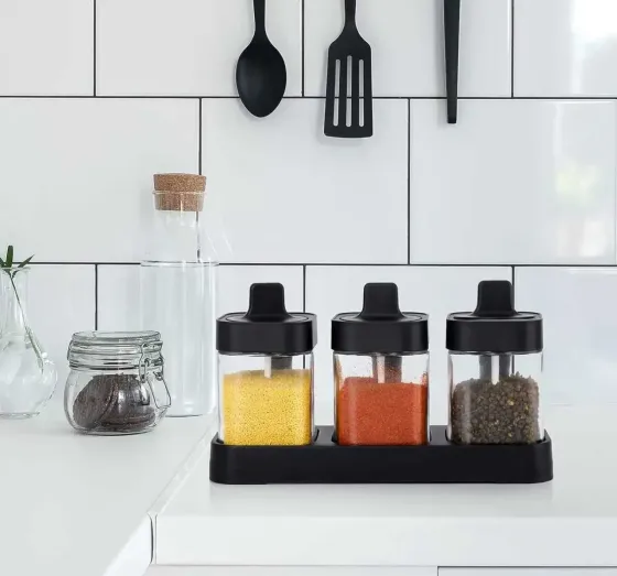 Набор контейнеров для хранения приправ и специй с ложкой Seasoning Bottle Set 3 отсека по 400 мл Коломия