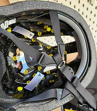 Велошолом Oakley ARO5 mips M, шолом велосипедний. Харків