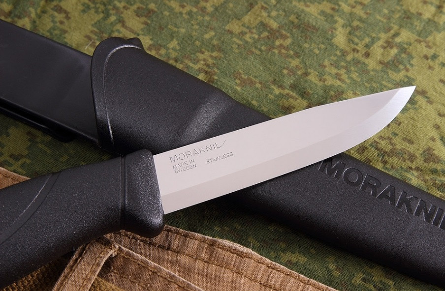 Туристичний Ніж з чохлом Morakniv "Comanion" Black (12141) Нержавіюча сталь Нововолинськ - фото 10