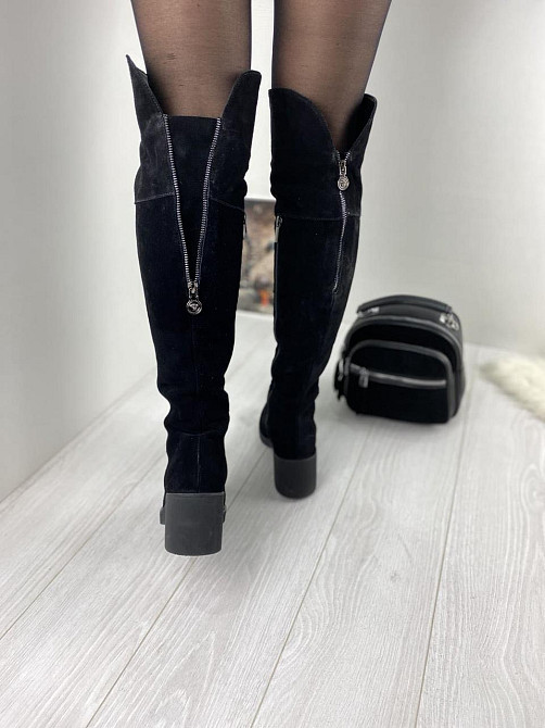 Чоботи жіночі LaDi чорні замша натуральна зима висота 51см обхват 34-35см каблук 7см (2352) Коломыя - изображение 5