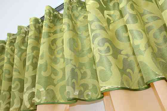 Кухонные шторы VR-Textil № 073к с ламбрекеном и подхватами персиковый с салатовым 270х170 см (52-0191) Киев