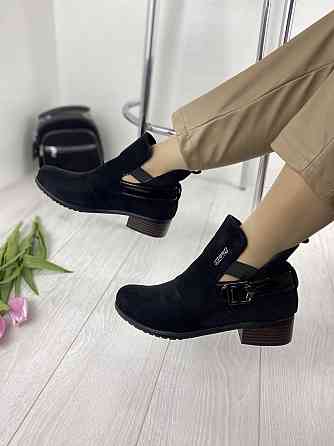 Женские ботинки 2018-1 черные эко-замша высота каблука 4 см размеры 37 и 40 (1239) Коломыя