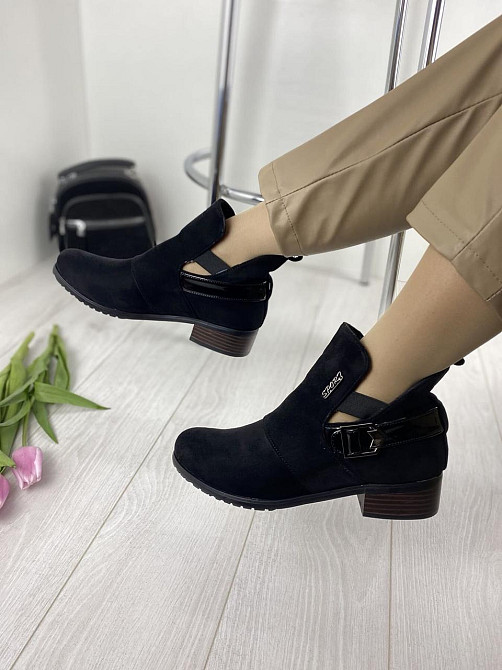 Женские ботинки 2018-1 черные эко-замша высота каблука 4 см размеры 37 и 40 (1239) Коломыя - изображение 1