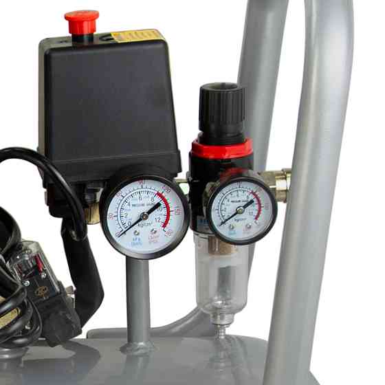 Компрессор четырехцилиндровый безмасляный 2.2кВт 1400об/мин 320л/мин 8бар 58дБ 50л SIGMA (7042551) Ровно