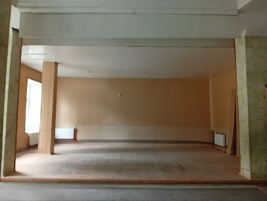 Новый объект. Владелец производит косметический ремонт. Центр пл. Успенская. Свой двор, много мест под авто. Днепр - изображение 1