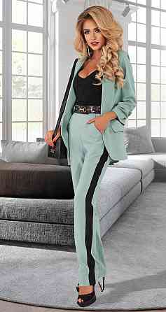 Костюм брючний (42) Київ