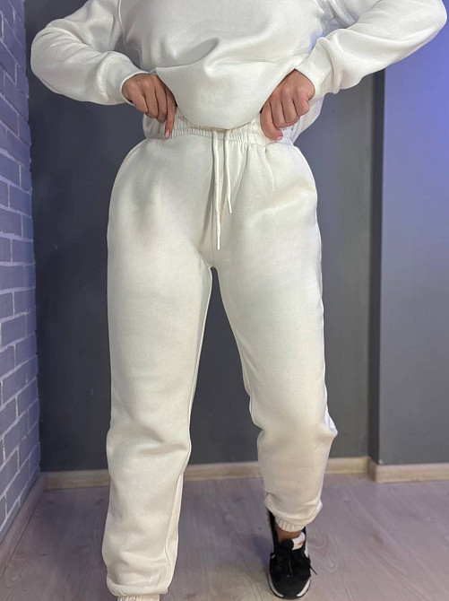 Штаны женские ENJOY 2925 спортивные джоггеры на резинке утепленные на флисе белые, белый, L Киев - изображение 10