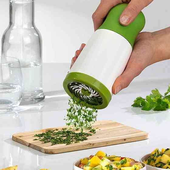 Ручний подрібнювач для зелені Herb Grinder для петрушки, кинзи, м'яти 6х7.3х17 см Київ
