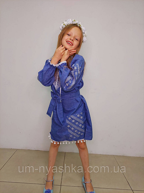 Дитяча сукня-вишинка вишите плаття "Джинс-помпони" на зріст 104-158 Кривий Ріг - фото 3