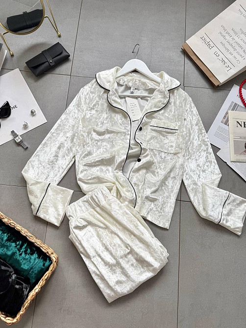 Жіноча домашня повсякденна велюрова піжама Молочна, 42/44 Одеса - фото 3