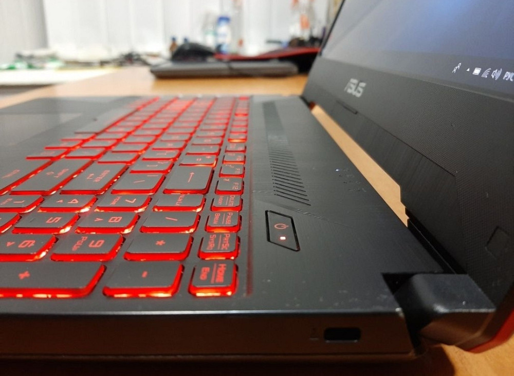 Игровой ноутбук Asus TUF Gaming FX505GE i5 8300H GeForce GTX 1050 Ti 4 Gb SSD + HDD Киев - изображение 7