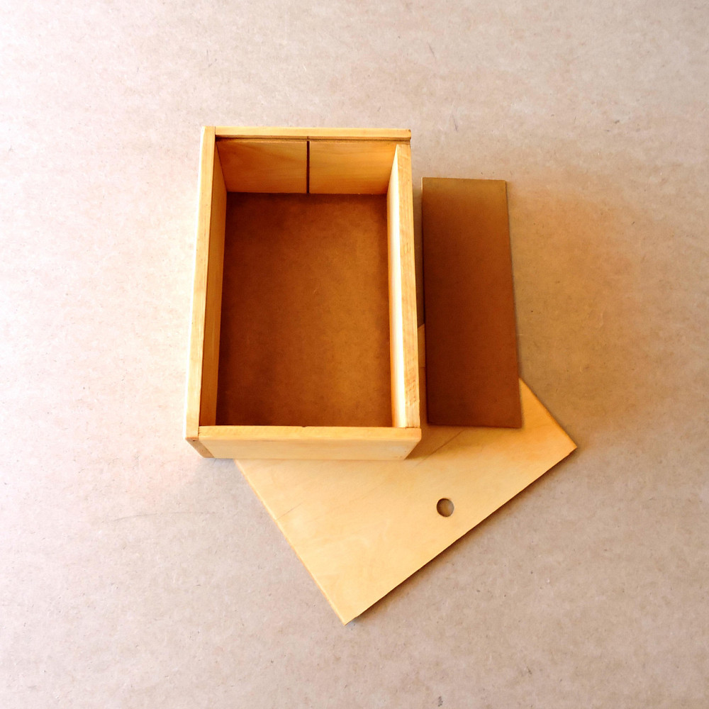 Подарочная коробка 