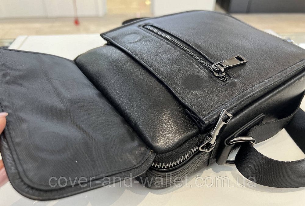 Невелика чоловіча сумка-барсетка з натуральної шкіри чорного кольору з навісним клапаном ST 2172 Київ - фото 6