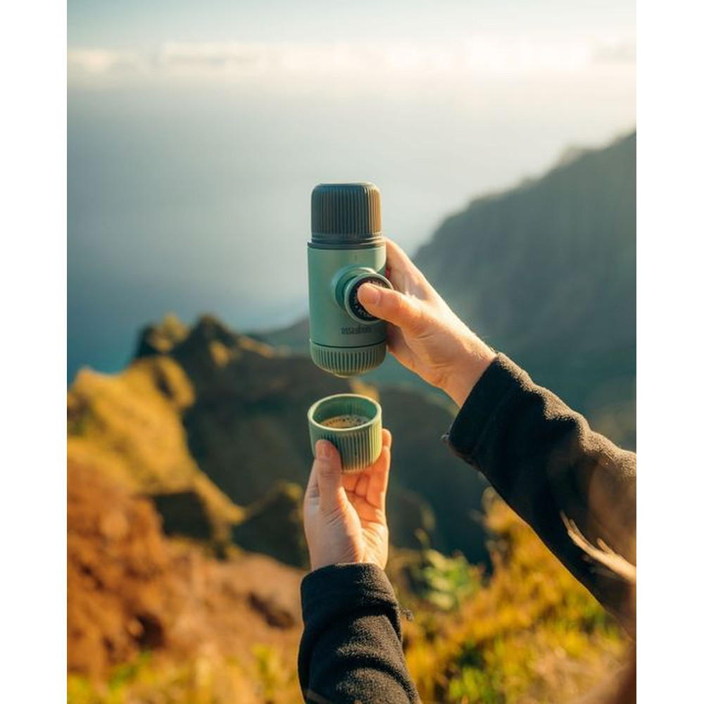 Портативная эспрессо-кофеварка Wacaco Nanopresso зеленая с чехлом Киев - изображение 10