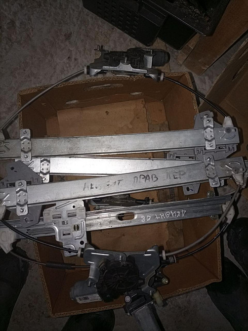 Склопідйомника Хюндай акцент Правий передній Київ - фото 1