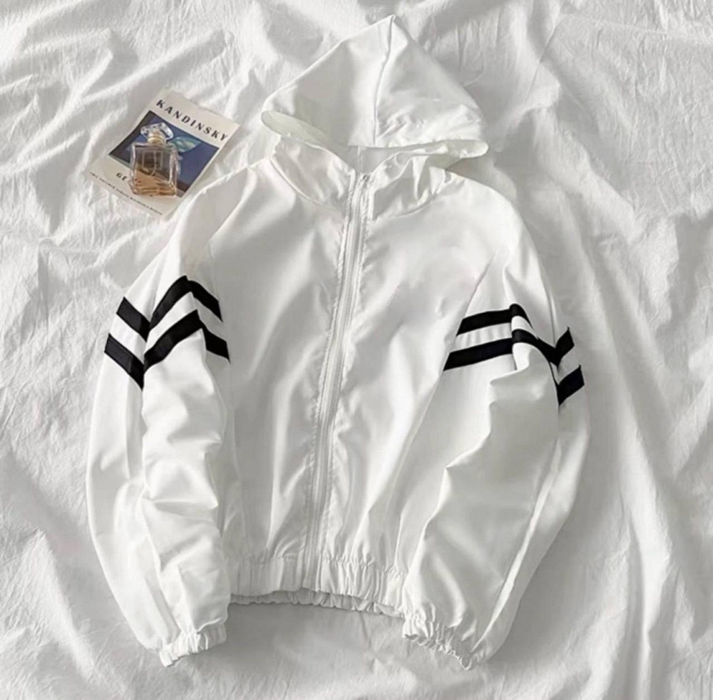 Жіноча спортивна оверсайз ветровка  з капюшоном плащівка Одеса - фото 1