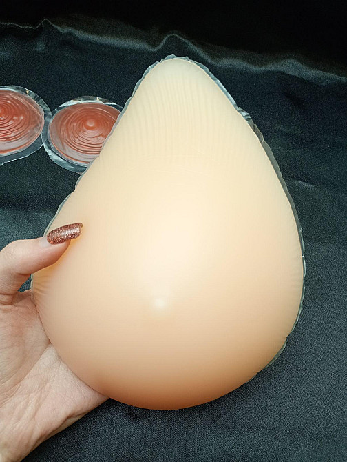 Реалістичні силіконові груди IVITA розмір CС / 105A / 100B / 95 C 18*12.8*5см Луцьк - фото 3