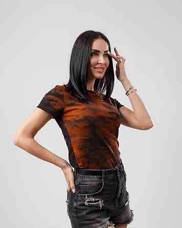 Женская футболка с эффектом тай-дай 