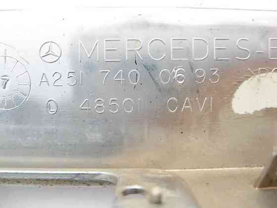 Mercedes-Benz  A2517400693 Хром накладка дверей багажника R-Class W251 Одеса