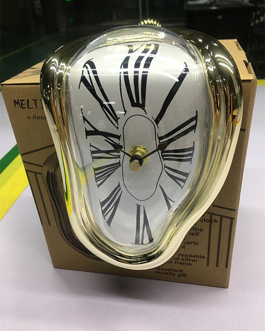 Годинники на поличку Сальвадор Далі Спливаючий час ЗОЛОТІ Кременчук - фото 2