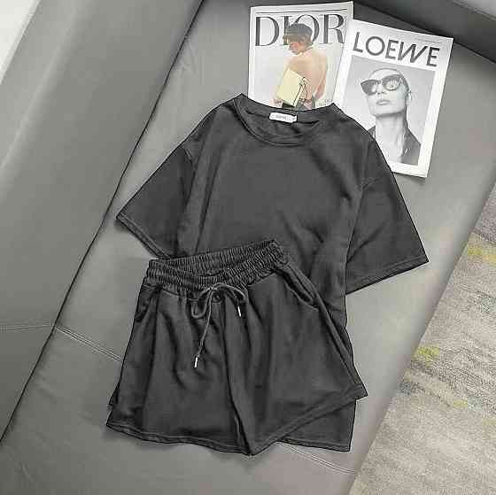 Женский летний базовый костюм двойка: футболка и шорты турецкая двунитка Графит Одесса