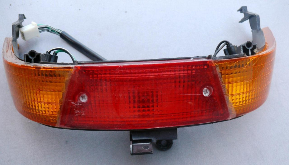 Стоп-сигнал (у зборі) скутер Сузукі Адреса DS Мукачево - фото 1