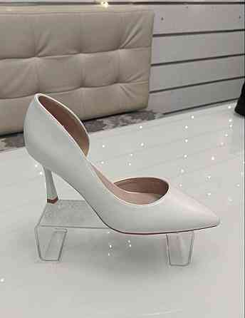 Loretta Туфлі жіночі LORETTA A235-2 білі (весна-осінь, еко-шкіра) (5827) Коломия