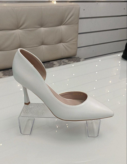 Loretta Туфлі жіночі LORETTA A235-2 білі (весна-осінь, еко-шкіра) (5827) Коломия - фото 1