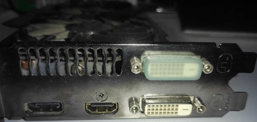 Видеокарта: AMD R9 290 Gigabyte Windworce 4Gb Киев - изображение 1