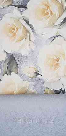 Обои виниловые на флизелине Sintra Adria метровые цветы розы крупные желтые зеленые на сером Киев