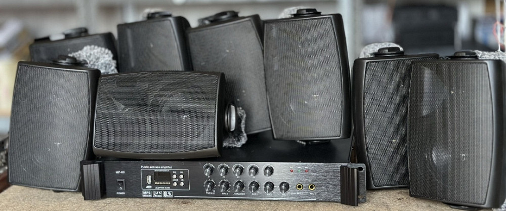 Ком-т трансляционной фоновой акустики 1+10колонок 150w и 5