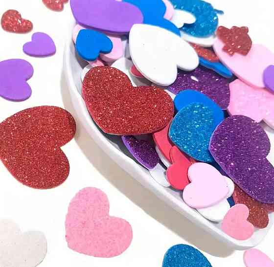 Наклейки у формі серця, самоклеючі наклейки серця, барвисті блискучі серця, набір 50 штук. декор до дня закоханих Київ