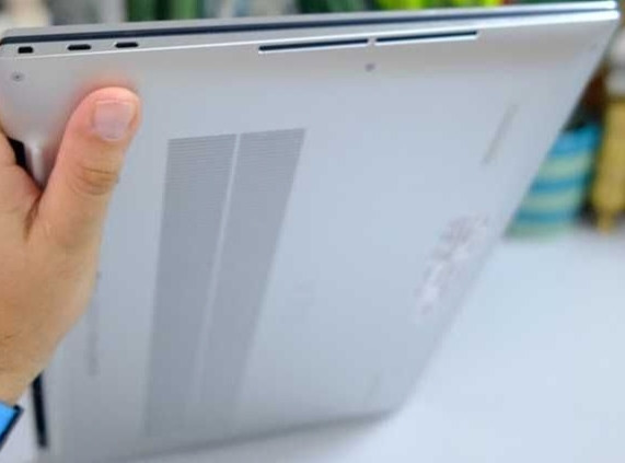 Ноутбук: DELL XPS 9700 17-10750H 32Gb. 1TB GTX 1650TI Киев - изображение 3