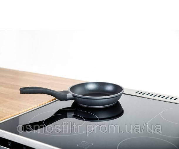 Сковорода Axentia Blackline Д 20 см из литого алюминия с 2слойным антипригарным покрытием ILAG (133113) Киев - изображение 2