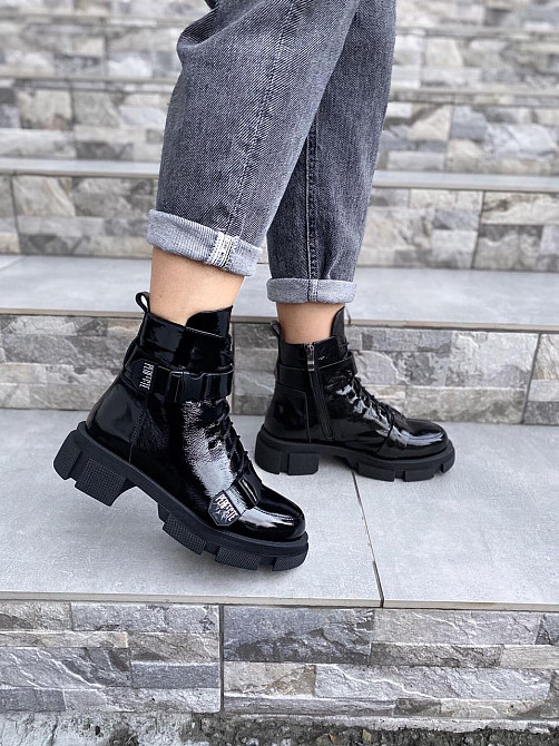 SOTHBY'S Черевики жіночі Sothby's чорні шкіра лакована зима высота 14см (M-1732 4232) Коломия - фото 8