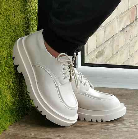 Женские Бежевые Туфли Кроссовки Белые на Танкетке Броги Кожаные Оксфорды (размеры: 36,37,38,39,40,41) - 6-23 Днепр