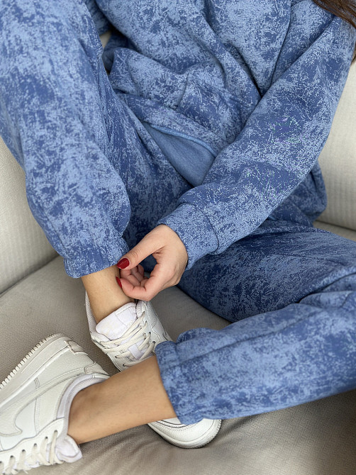 Теплий спортивний костюм жіночий мармуровий принт на флісі Блакитний S-M Харків - фото 3