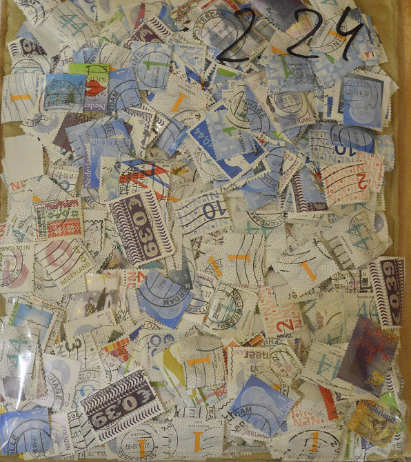 ГОРА МАРОК. Нидерланды. 1000 шт! (стандарт) 2.24 Полтава - изображение 1