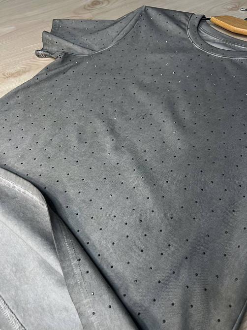 Футболка жіноча A-N 2668 варена тай дай оверсайз з камінцями сіра , сірий, one size Київ - фото 12