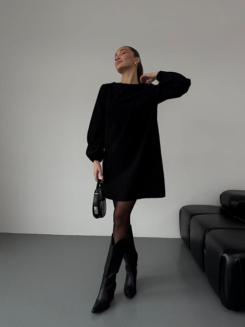 Женское базовое платье свободного кроя с объемными рукавчиками микровельвет Черный, 46/48 Одесса - изображение 4