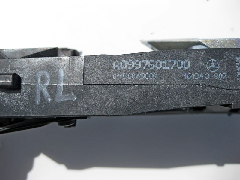 Mercedes-Benz  A0997601700 Рама задньої лівої ручки дверей C-Class W205 E-Class W213 C238 GLE C292 GLC X253 S-Class W222 Одесса - изображение 3