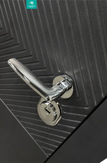 Двері вхідні Міністерство дверей ПК-560 Квартира Оксид чорний / Оксид світлий сірий 960х2050 мм Київ - фото 6