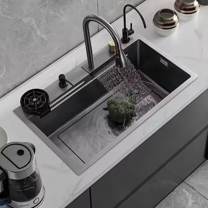 Многофункциональный смеситель для кухни Mixxus FOL-017 Graphite с функцией 