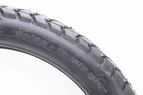 Шина 90/90-19 безкамерна, шипована VRM-307 Київ