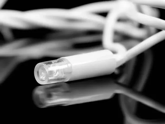 Гирлянда уличная 3,3мм белый провод 10м мерцающая лампа 100LED (белый) L Lux LINE-3.3-100-W-1 Одесса