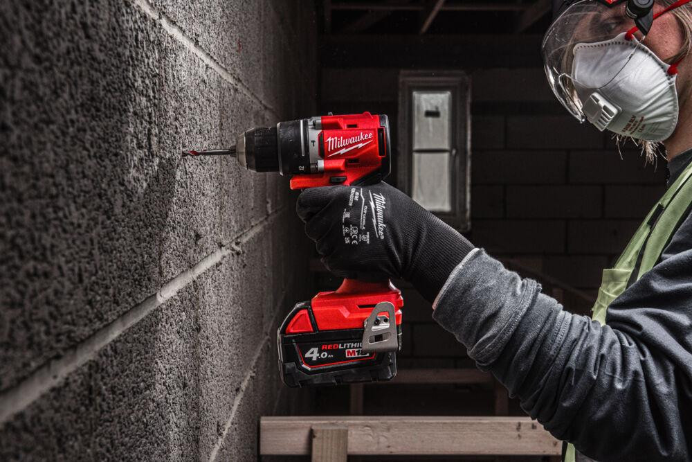 Дриль-шуруповерт акумуляторна безщіткова ударна M18 BLPDRC-202C крут. мом. 60.5 Нм MILWAUKEE (+2 акумулятори, зарядний пристрій, Одеса - фото 4