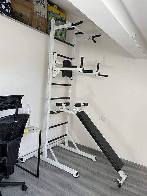 Шведская стенка мобильная напольная без крепления металлическая передвижная напольная со скамьей турником брус Каменское - изображение 1