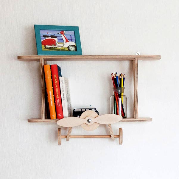 Настенная книжная полка 